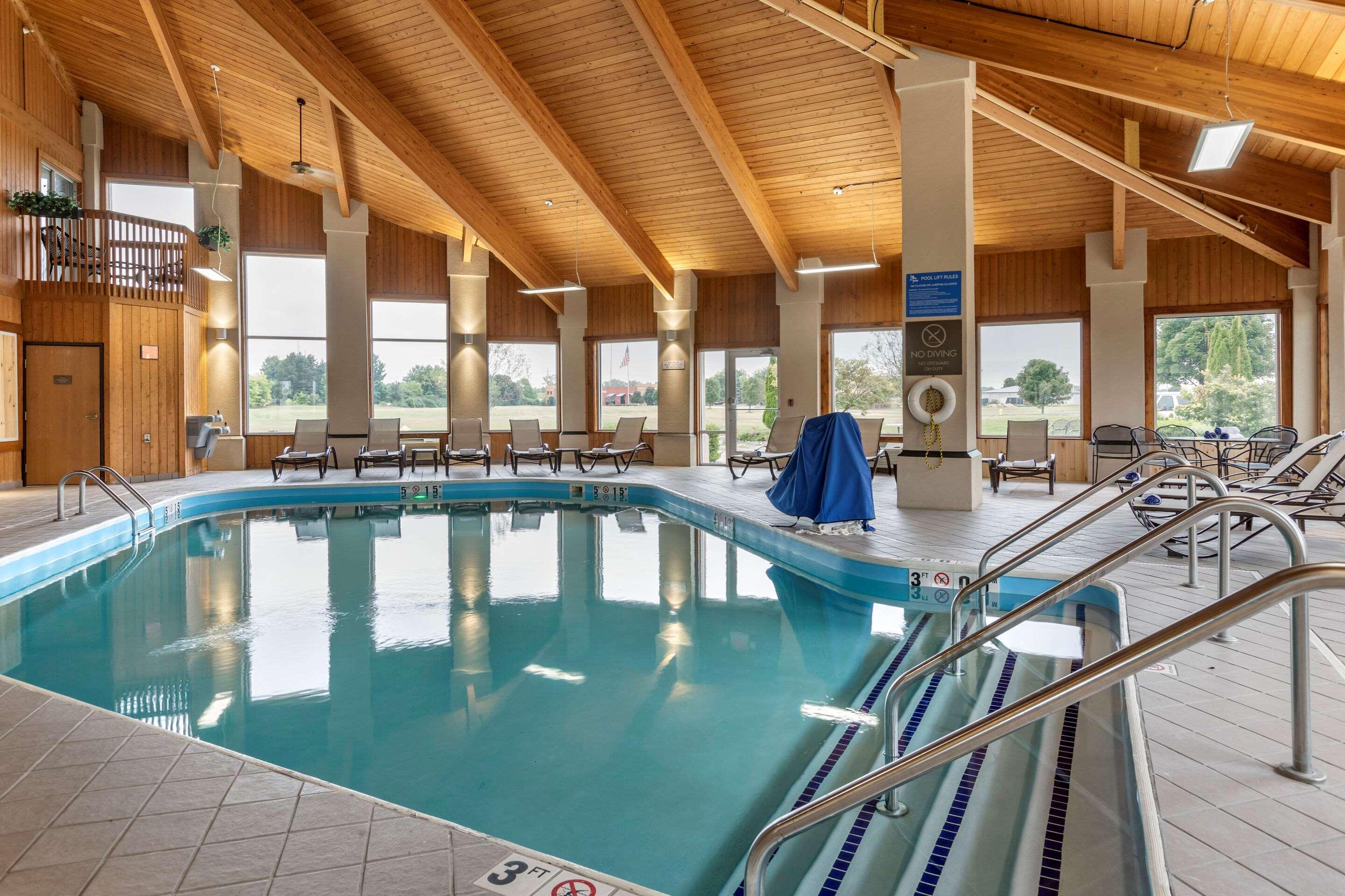 Comfort Inn & Suites Dimondale - Lansing Eksteriør billede